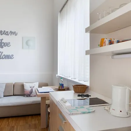 Apartment Urban Tour As
