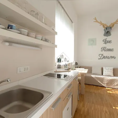 Apartment Urban Tour As